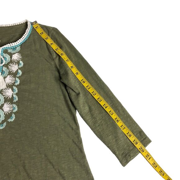 Talbots Top Womens XS Green Embroidered Tunic Split Neck 3/4 Sleeve Tassel Boho - Picture 9 of 11